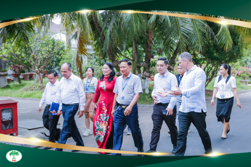 Dừa Lương Quới chào đón Đại sứ Đặc mệnh Toàn quyền Cuba tại Việt Nam đến thăm nhà máy